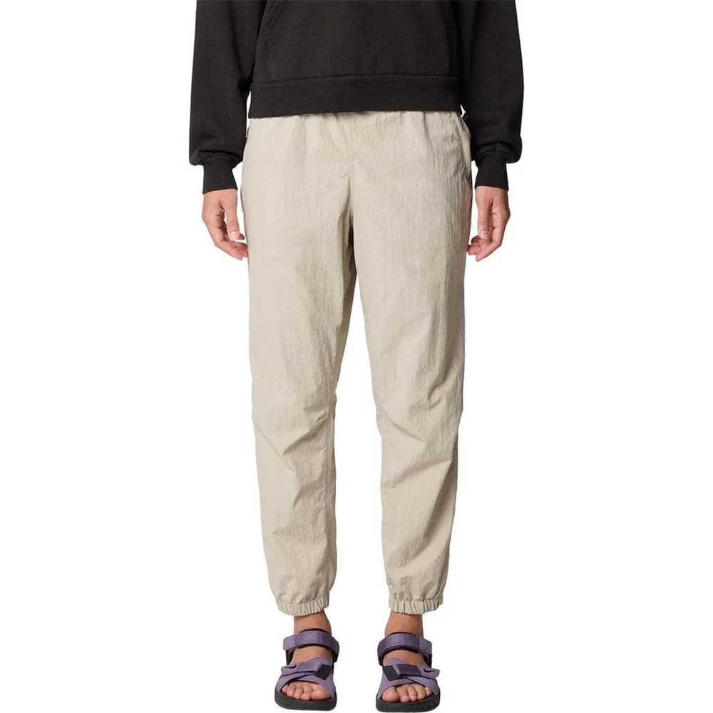Mountain Hardwear Women's Ankle Cropped Pants in Light Beige